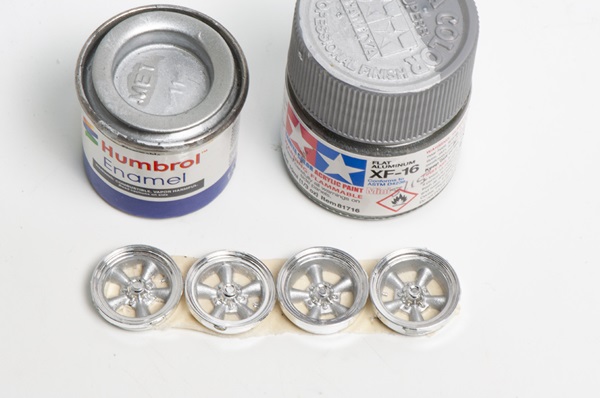 Improve model car wheels with detail painting