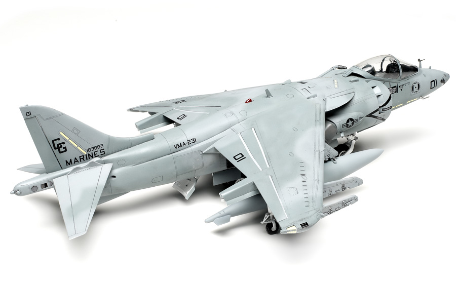 Trumpeter 02229 Modellbausatz AV-8B Harrier II