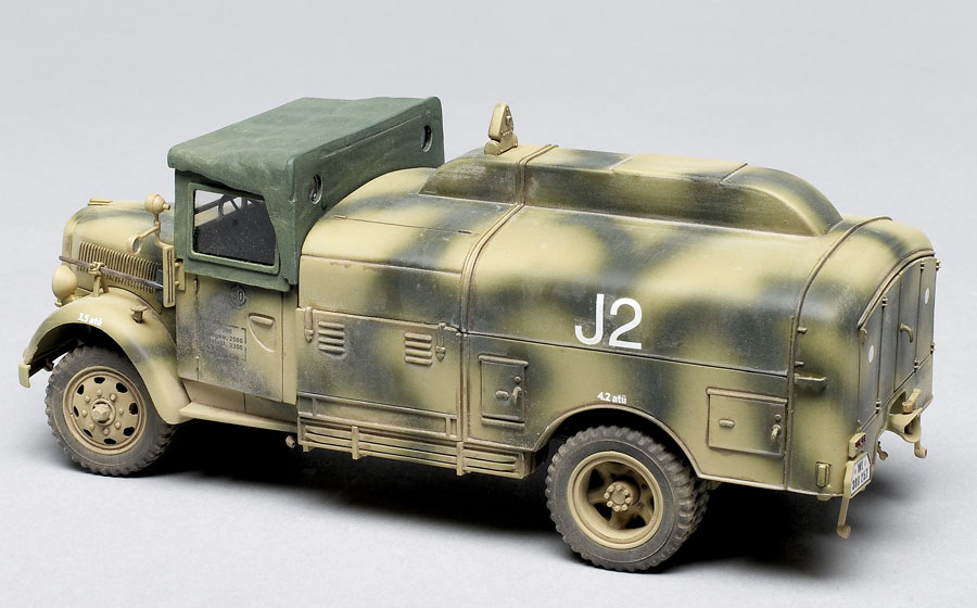 35 scale Kfz 385 Tankwagen_7