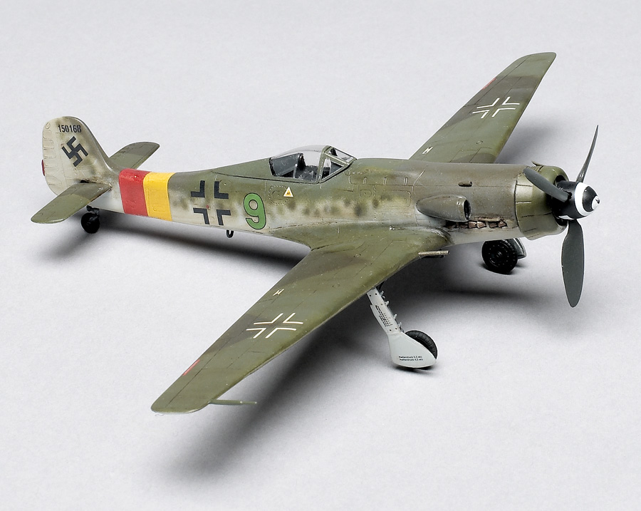 Germany Art Model Focke Wulf Ta-152H-1 1/72 WW2 Fighter 