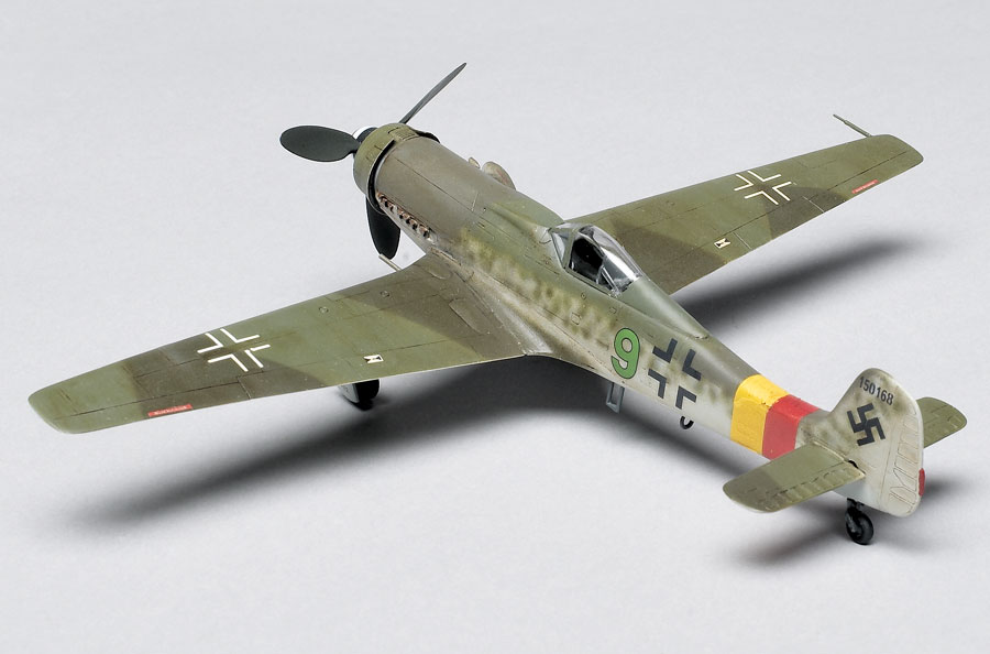 Art Model Germany 1/72 WW2 Fighter Focke Wulf Ta-152H-1 