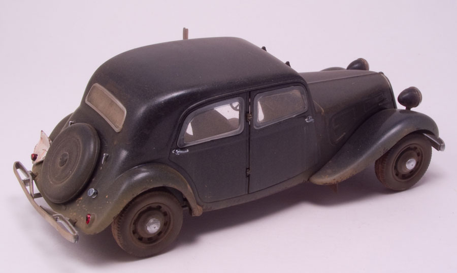 48 scale Citroen Traction 11CV Staff Car_6