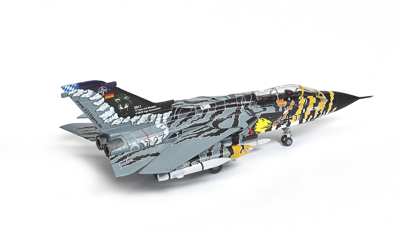 FSM-WB0214_RevellTornado_04