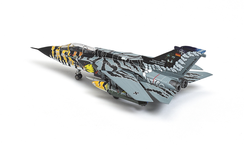 FSM-WB0214_RevellTornado_05