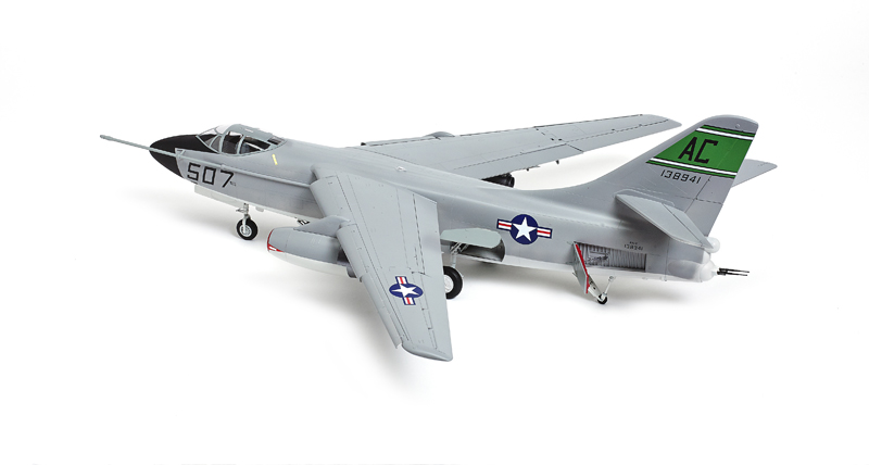 FSM-WB0214_TrumeterSkywarrior_04