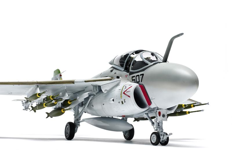 トランペッター 1/32 A-6A イントルーダー プラモデル khxv5rg Amazon | トランペッター 1/32 A-6E/TRAM イントルーダー