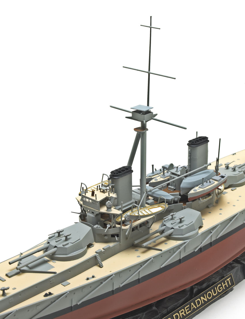 HMS DREADNOUGHT Plastic Model Kit Scale 1/350 Length 18/ 46 cm 315 Details Zvezda 9039 