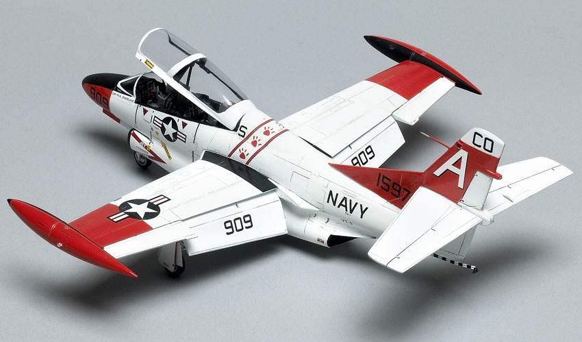 【楽ギフ_のし宛書】 Twobobs 1/48 scale T-2C Buckeye | Finescale Modeler Magazine 航空機・ヘリコプター