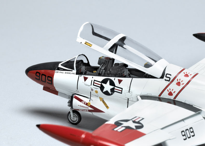 Twobobs 1/48 scale T-2C Buckeye | Finescale Modeler Magazine