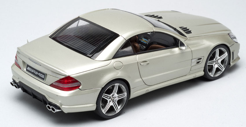 Aoshima 1/24 scale Mercedes-Benz SL 63 AMG | Finescale Modeler