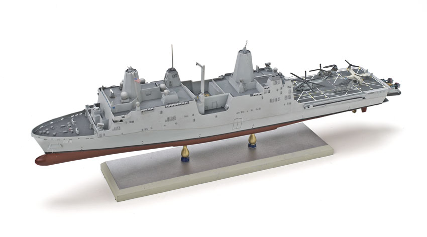 Cyber-hobby 1/700 scale USS New York LPD-21 | Finescale Modeler