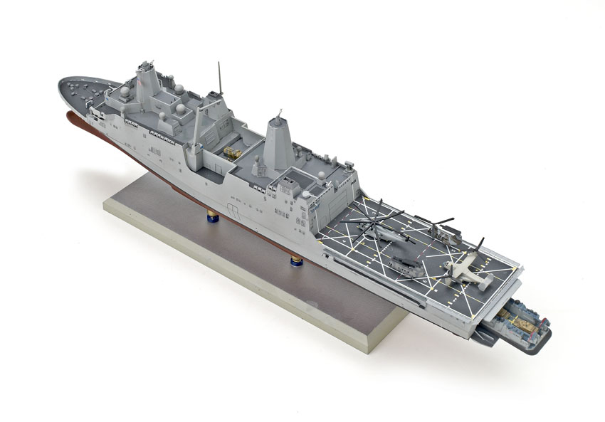 Cyber-hobby 1/700 scale USS New York LPD-21 | Finescale Modeler