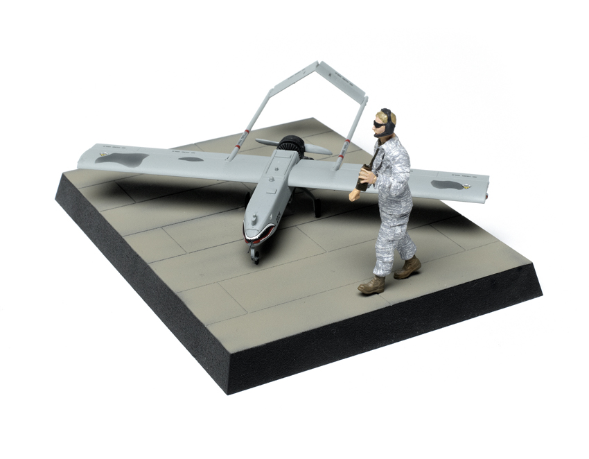 military-models-kits-army-rq-7b-uav-recon-drone-with-free-shipping-academy-1-35-12117-u-s