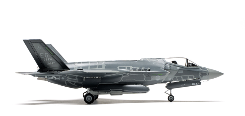 FSM-WB0314_Italeri_F-35A_07