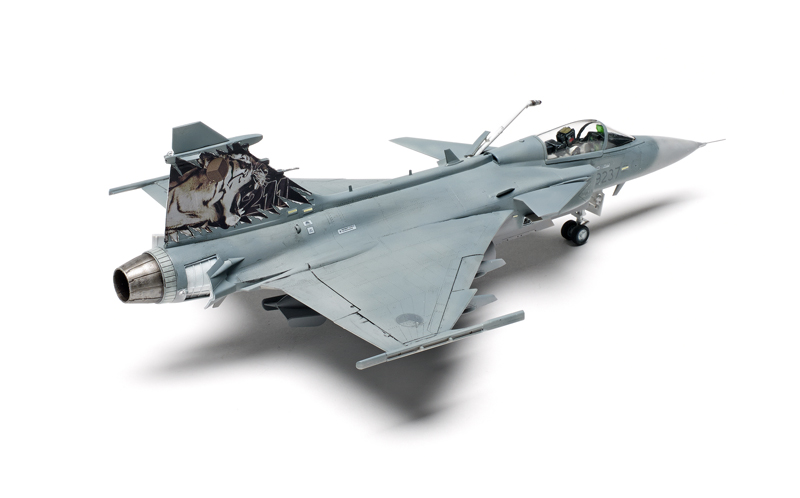 1/48 グリペン　サーボ　キティーホーク 1/48 グリペン サーボ キティーホーク - メルカリ
