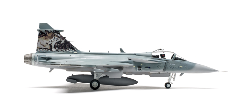 FSM-WB0314_KittyHawk_SaabGripen_06