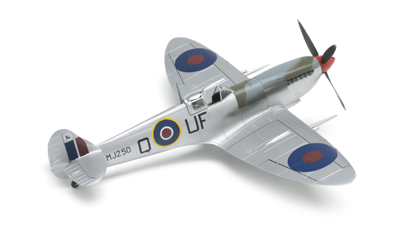 Eduard_Spitfire02