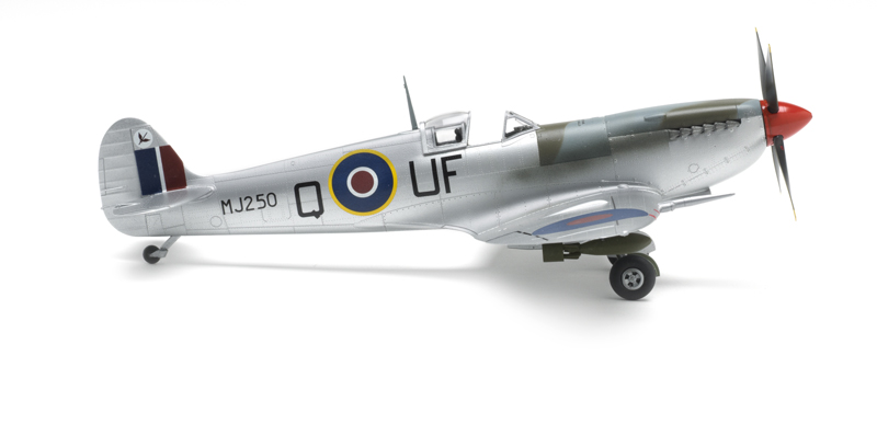 Eduard_Spitfire05