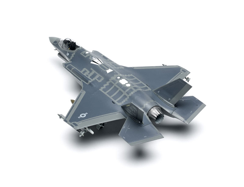 FSM-WB0914_Academy_F35_04