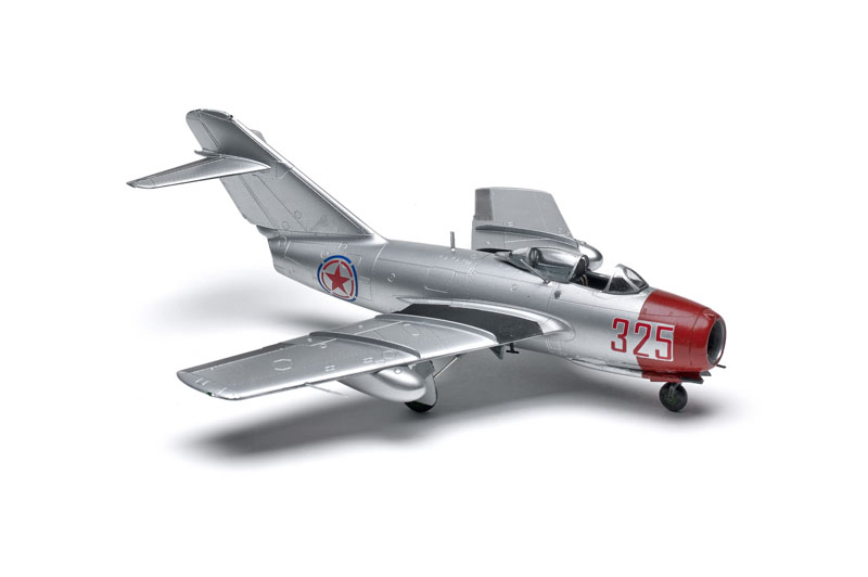 FSM-WB0914_Eduard_MiG15_04