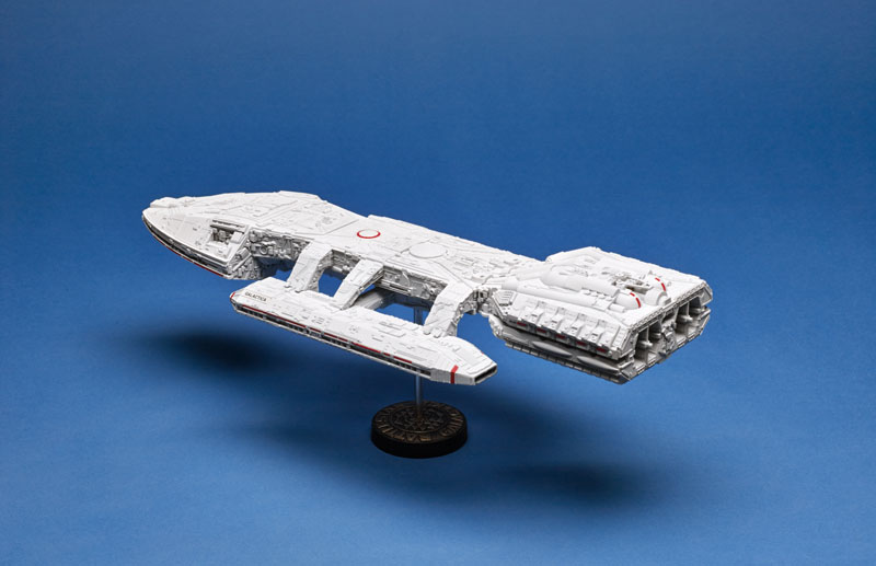 Moebius Models 1/4105 scale Battlestar Galactica | Finescale 
