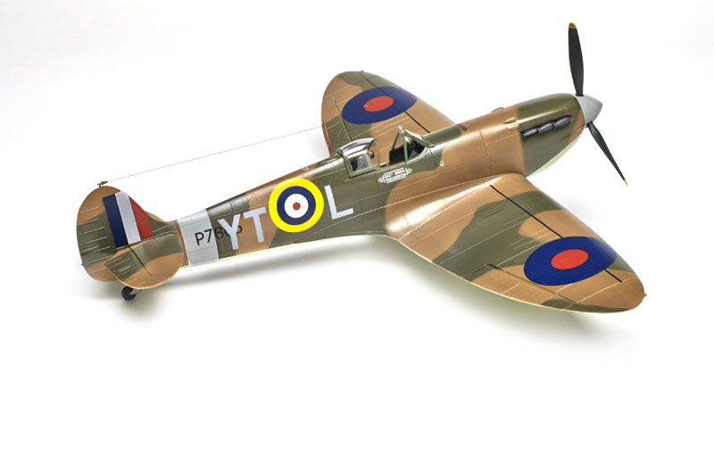 FSM-WB0115_Revell_Spitfire_MkIIa_04