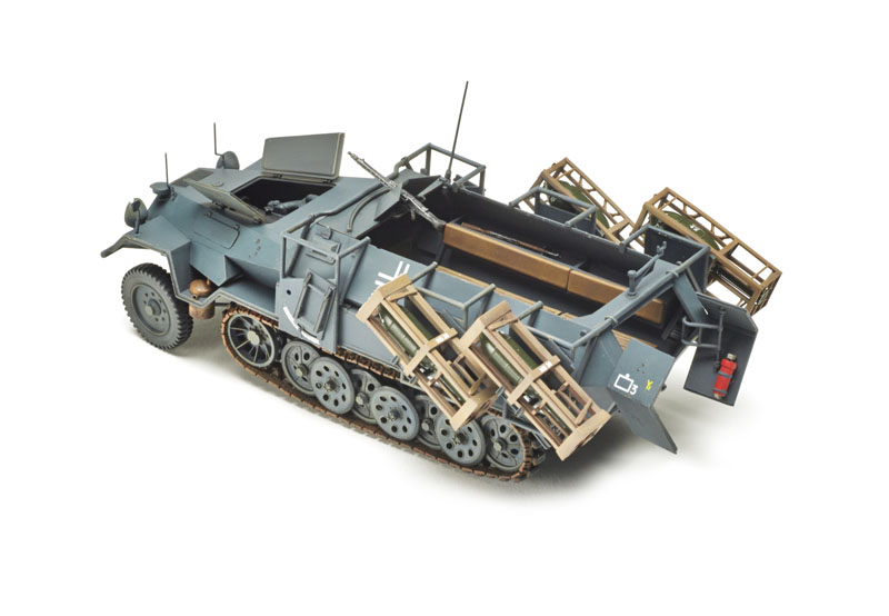 FSM-WB0515_Zvezda__SdKfz251_04