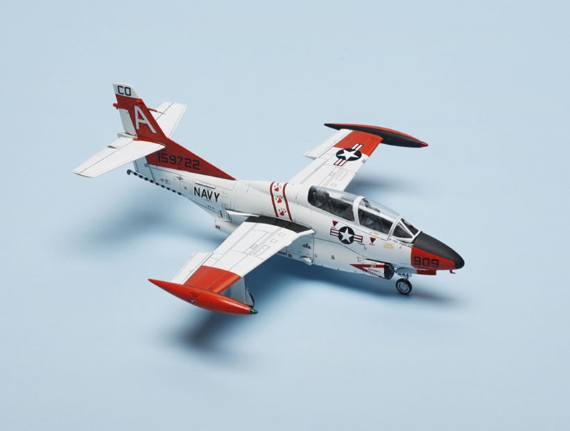 Wolfpack 1/72 Plastic Model Kit T-2c Buckeye US Navy Jet Trainer 10005 for sale online