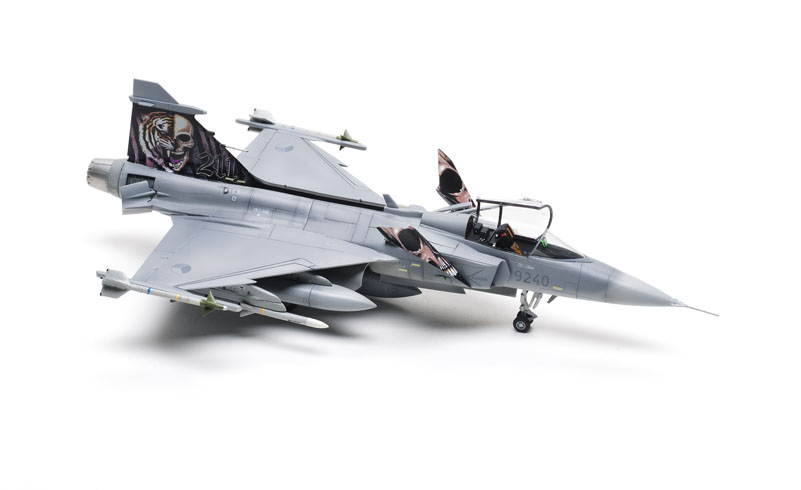 FSM-WB0915_Revell_Gripen_02