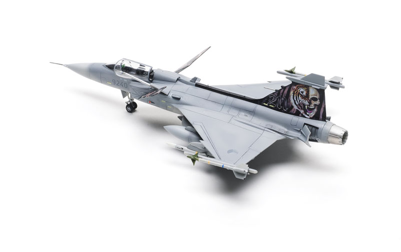 FSM-WB0915_Revell_Gripen_04