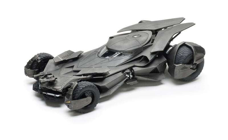 Dawn of Justice Batmobile 1:25 Scale Model Kit Superman Moebius Models Batman v 