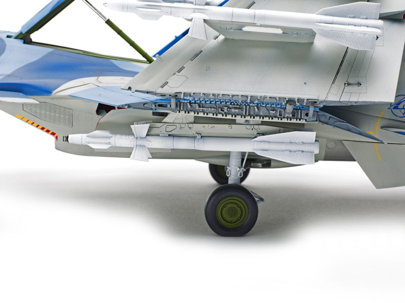 FSMWB1216_Kinetic_Su33_08