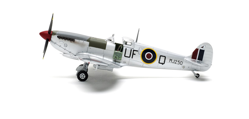 FSMWB0217_Eduard_Spitfire_MklX_06