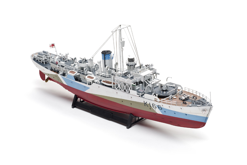 FSMWB0317_Revell_HMCS_Snowberry_03