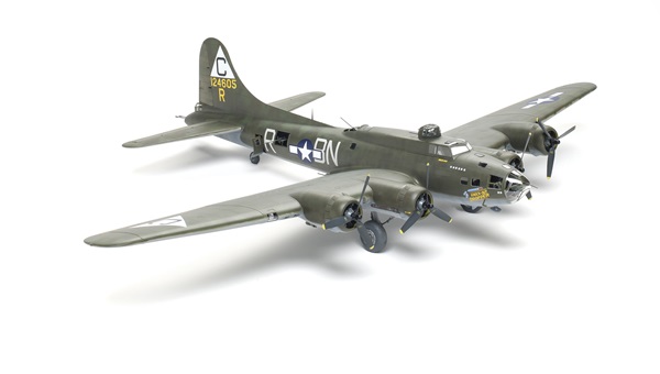 HK Models 1/32 B-17G Flying Fortress Little Patches - Ready for