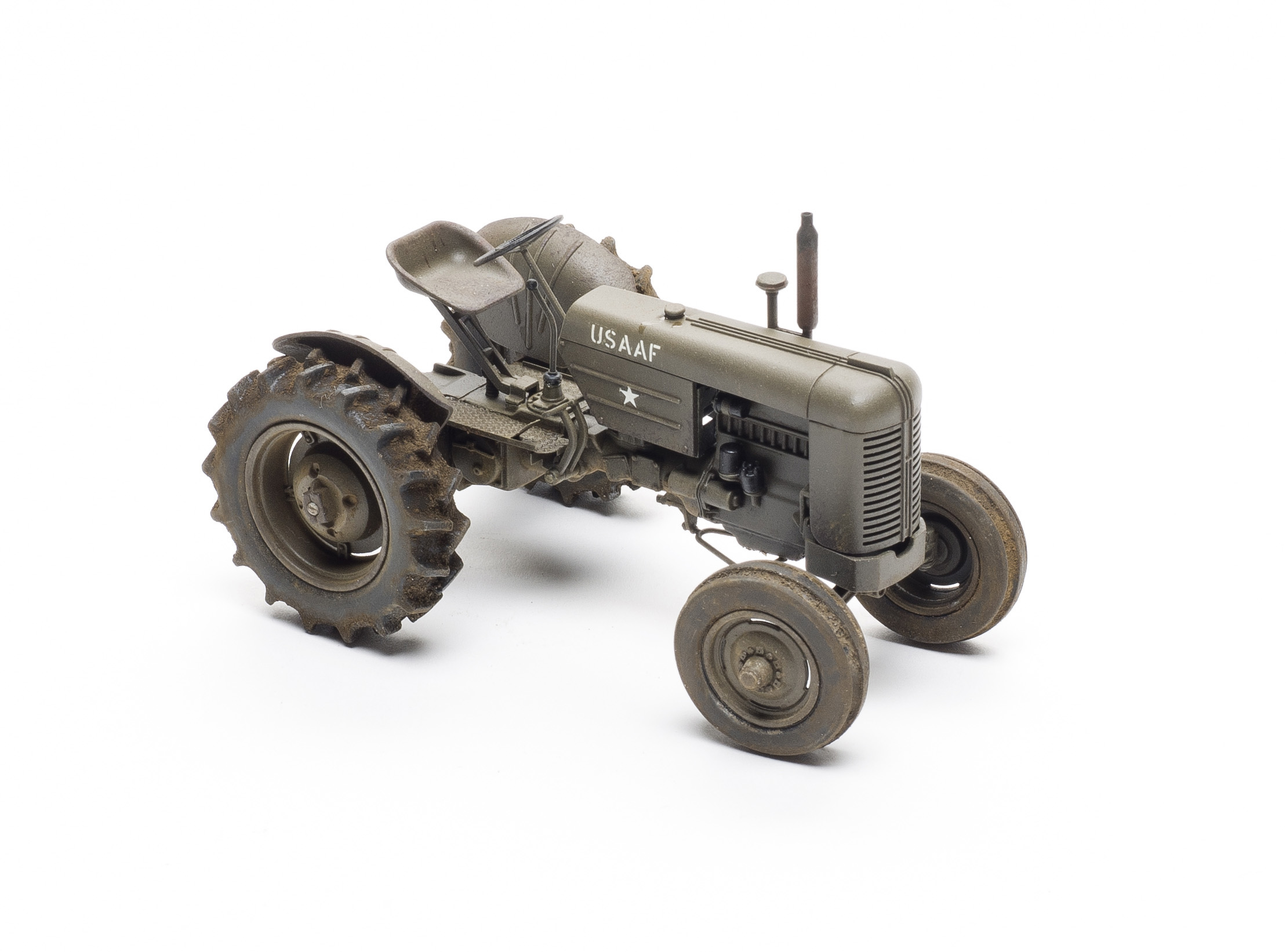 FSMWB0517_Thunder_Tractor_02