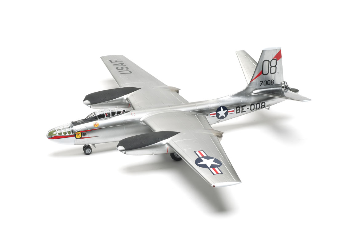 Valom Models 1/72 NORTH AMERICAN B-45C TORNADO U.S Air Force Bomber 
