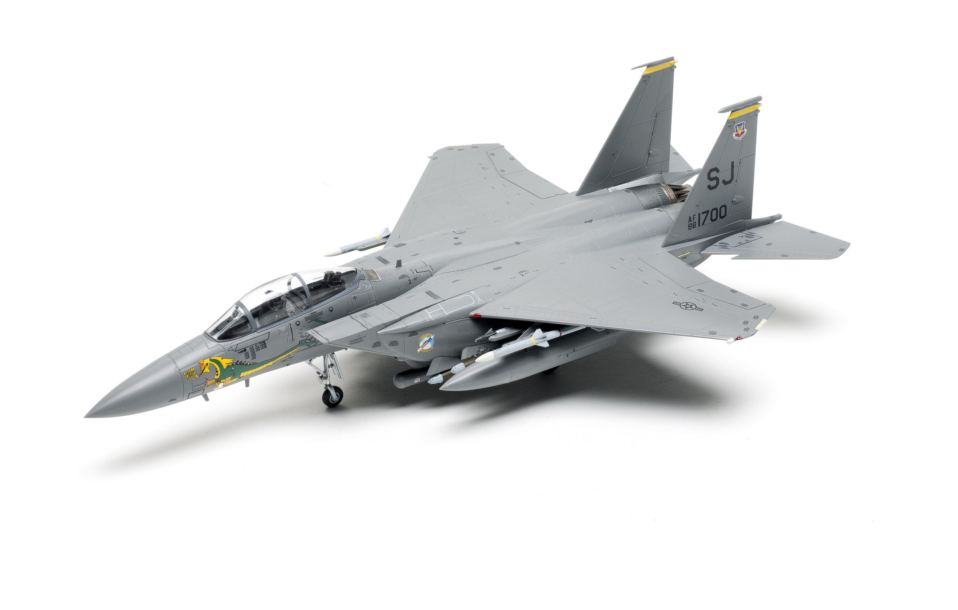 1:72 Scale Diecast Model USAF Strike Eagle with Metal Display Stand Boeing F-15 F-15E 
