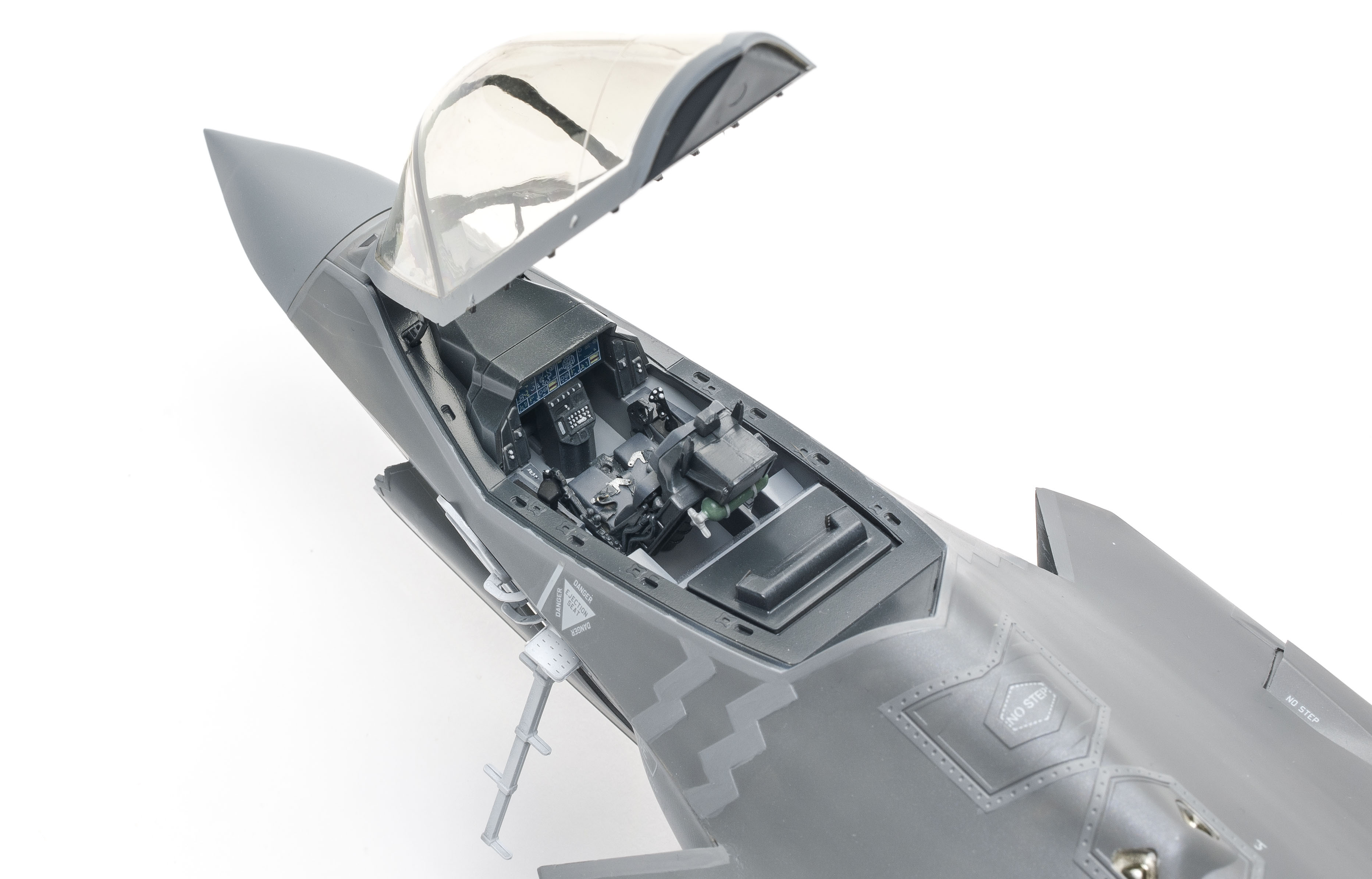 FSMWB0917_Italeri_F35_Lightning_09