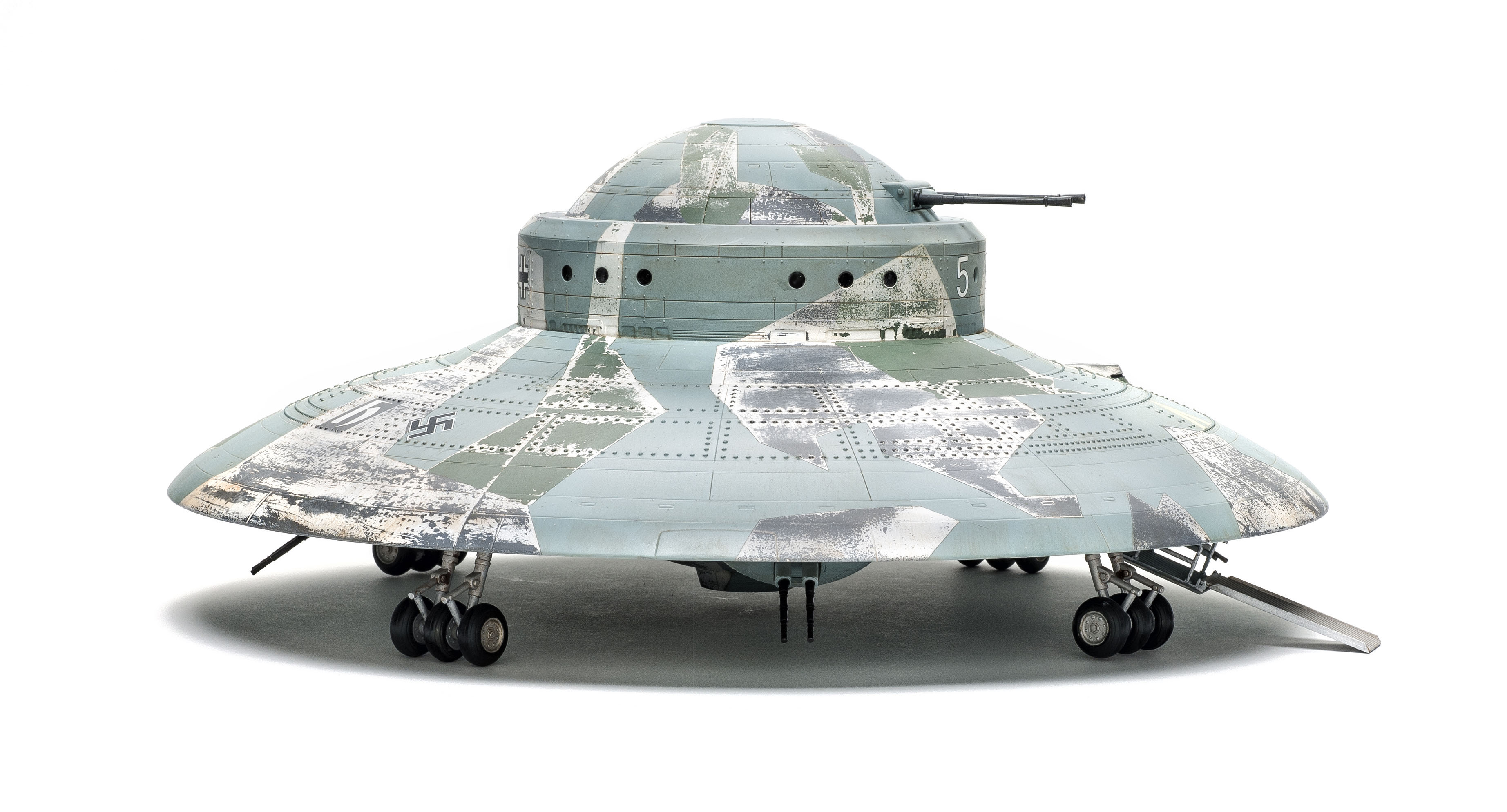 FSMWB0917_Squadron_Haunebu_03