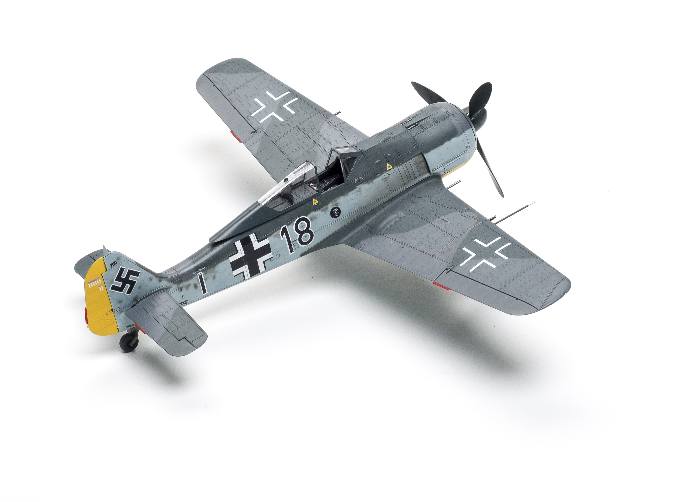 FSMWB0418_Eduard_FW190_03