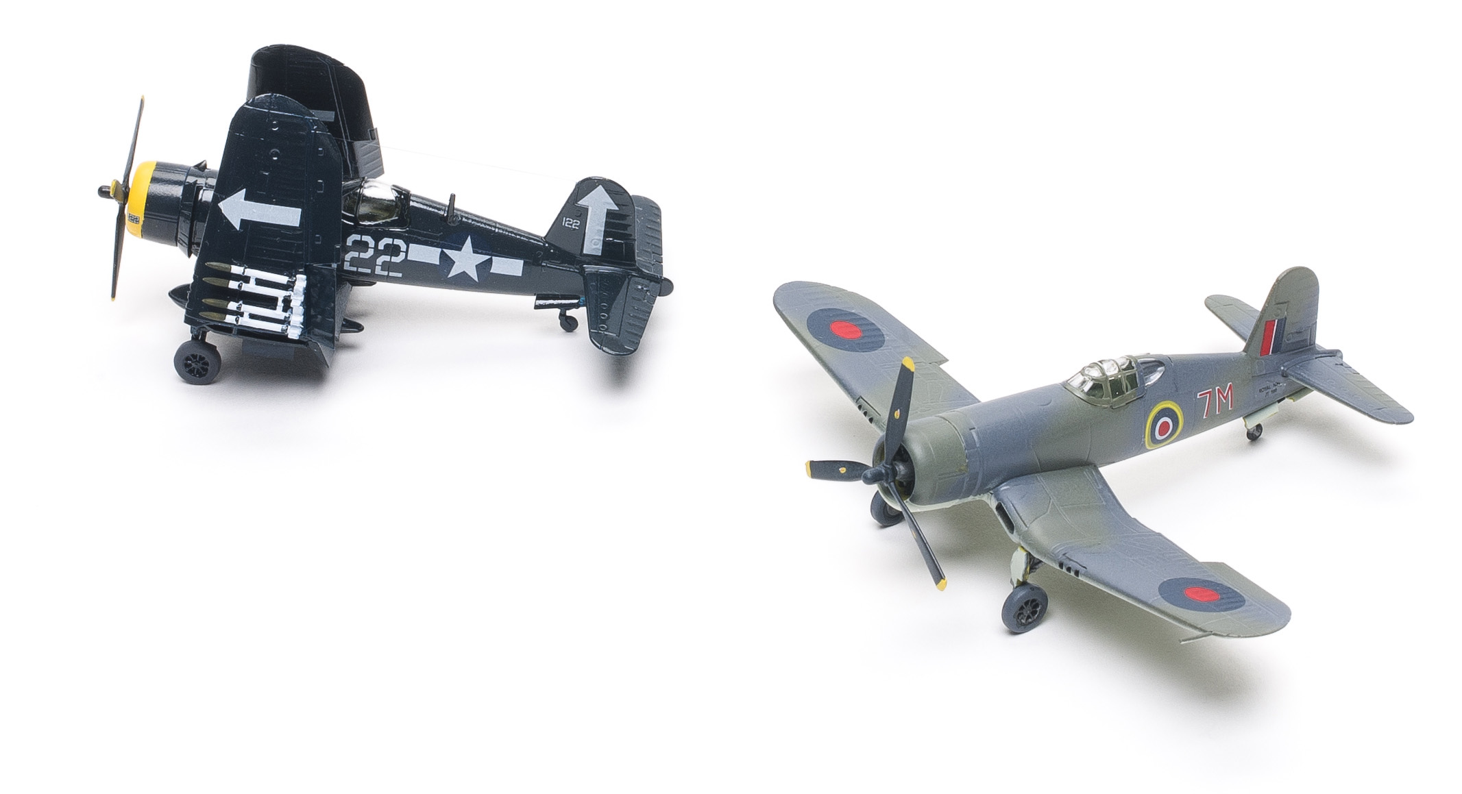 FSMWB1218_AFVClub_F4U_Corsairs_03