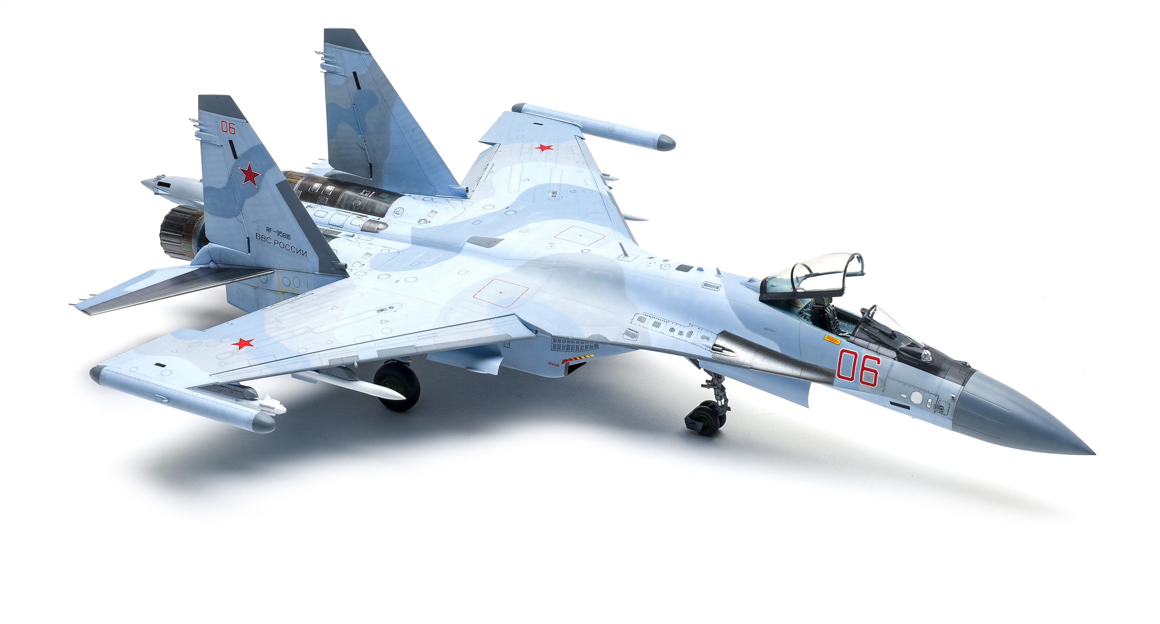 FSMWB1218_GWH_Su35_Flanker_03