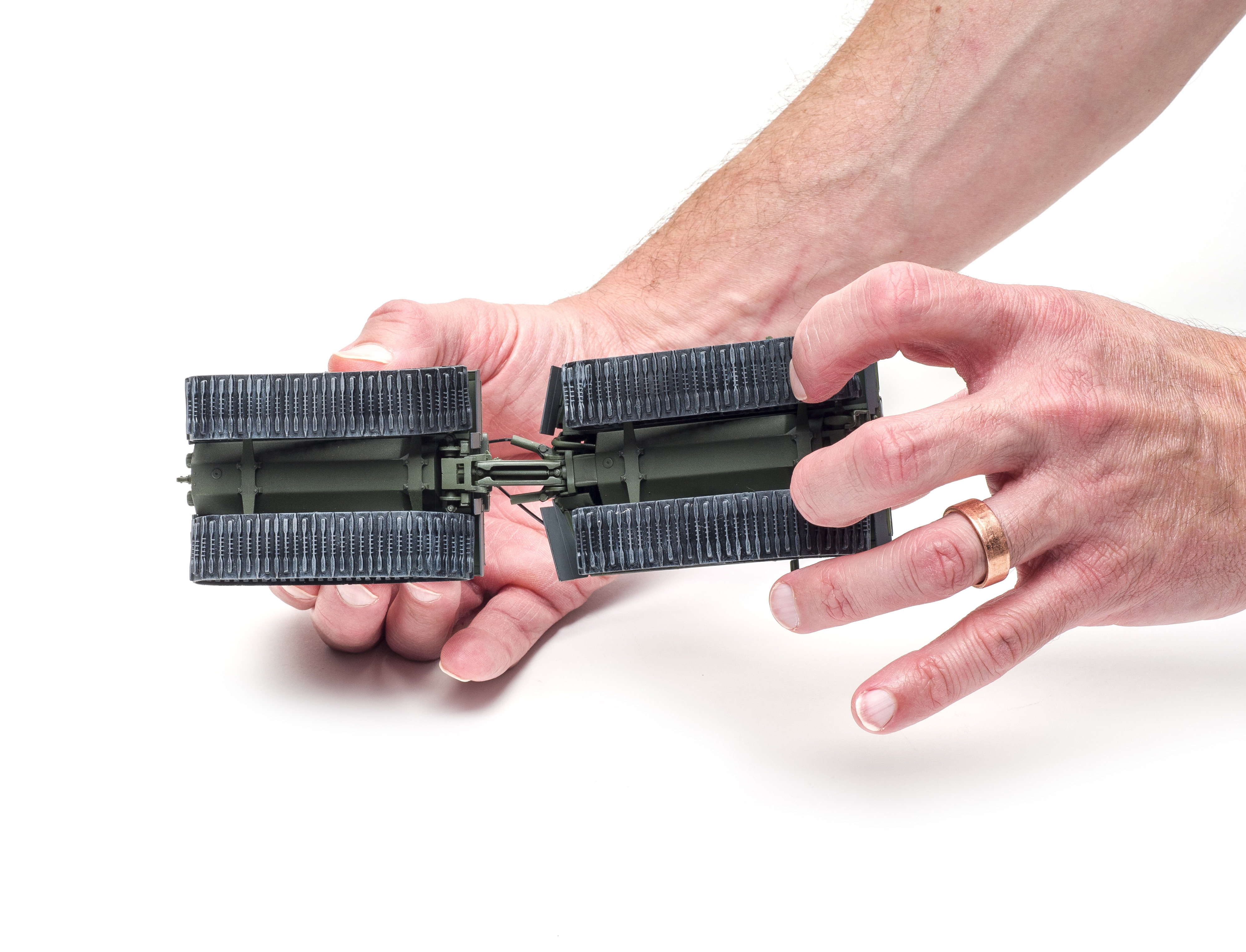 FSMWB1218_Takom_Bv206S_05