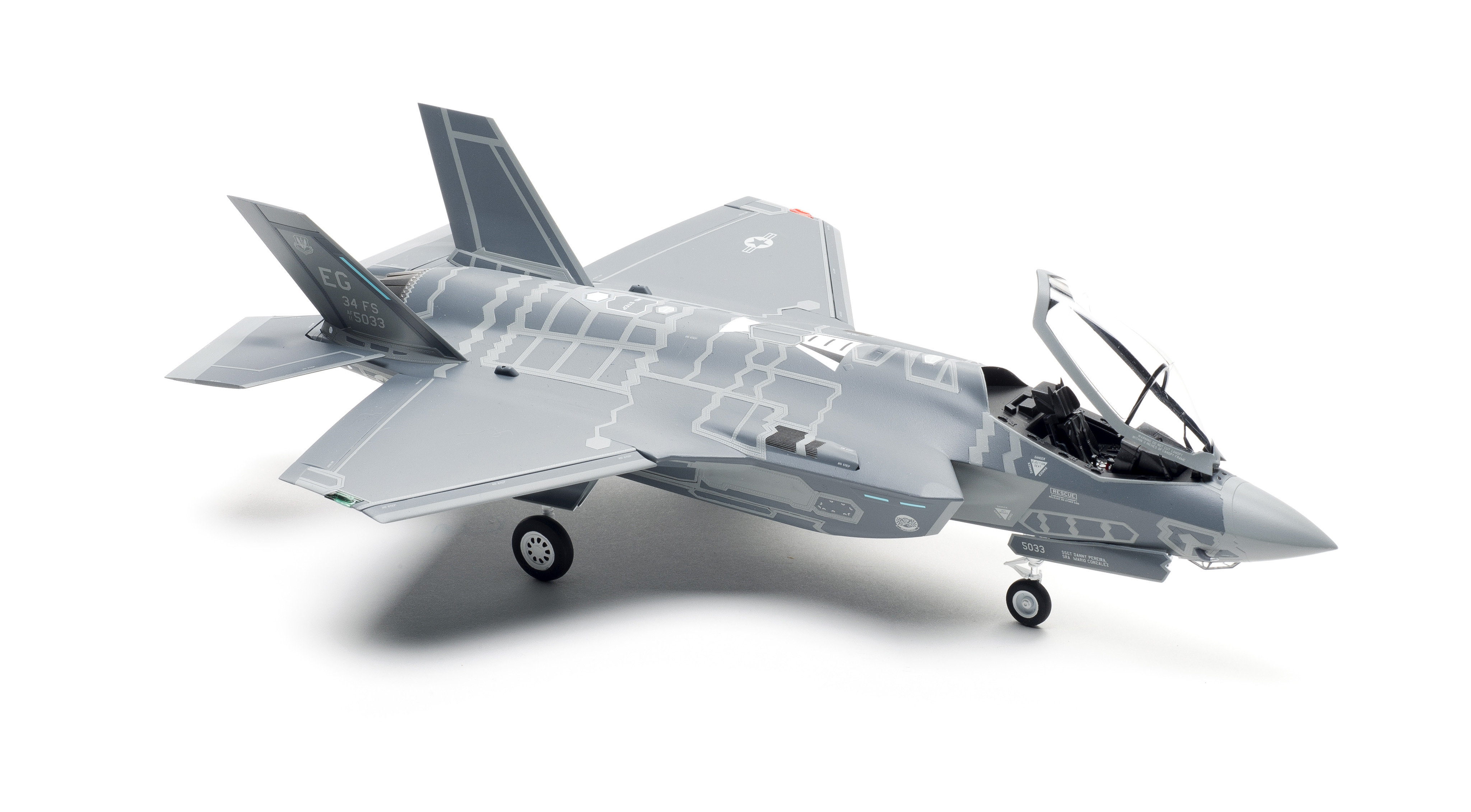 FSMWB0318_Meng_F35A_Lightning_02