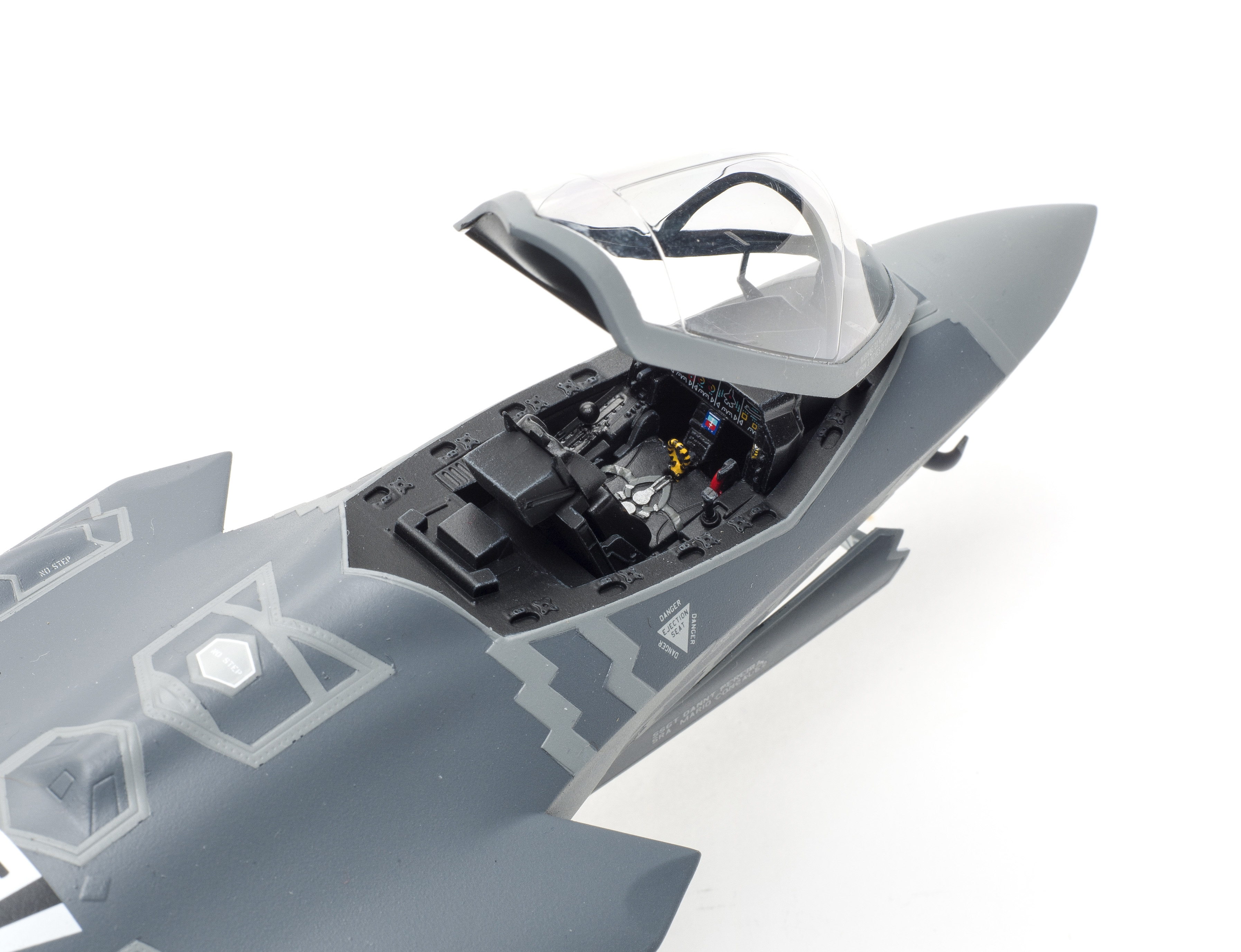 FSMWB0318_Meng_F35A_Lightning_07