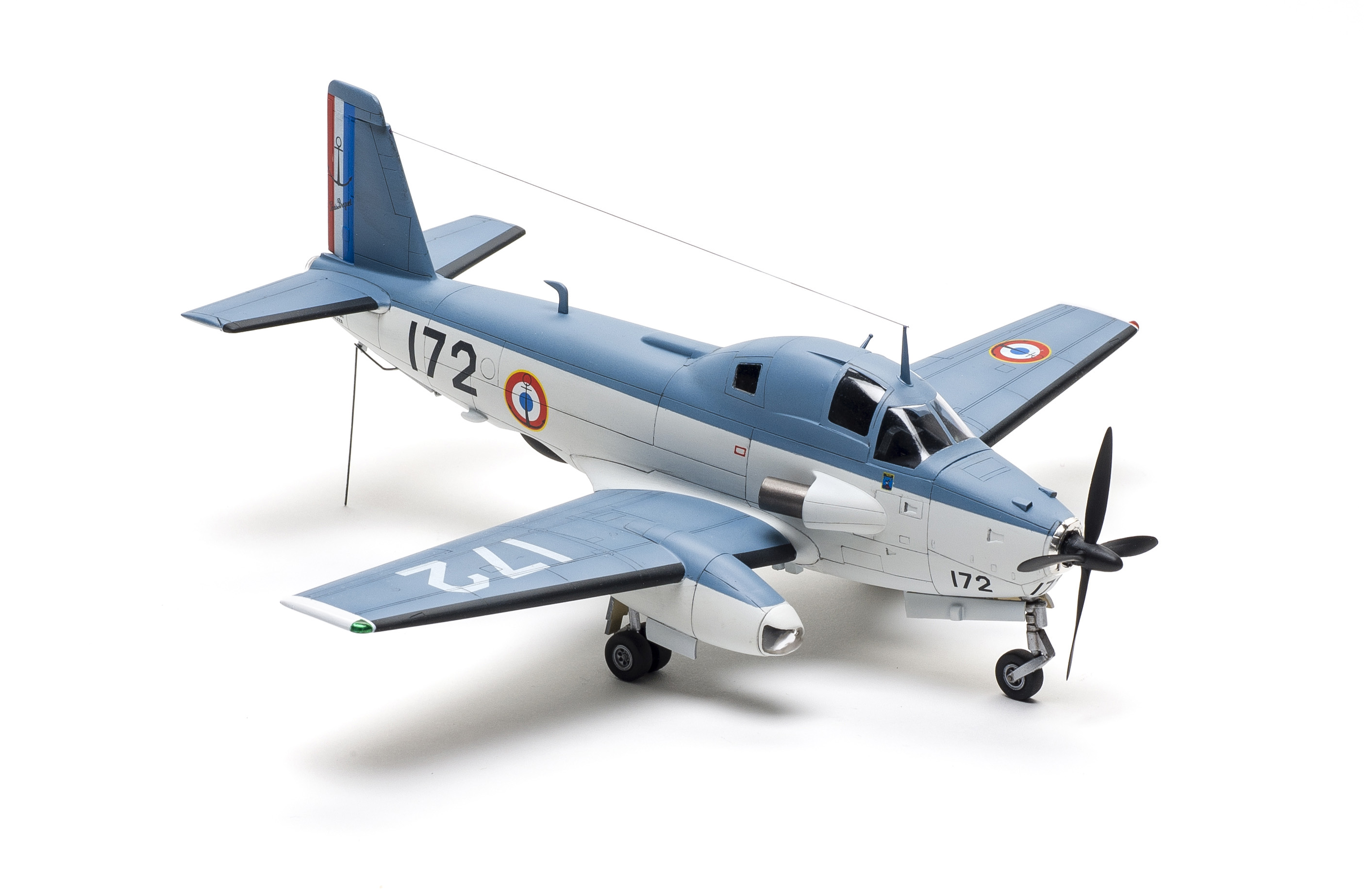 Build review of Azur FrRom Breguet 1050 Aliz 1G scale model kit