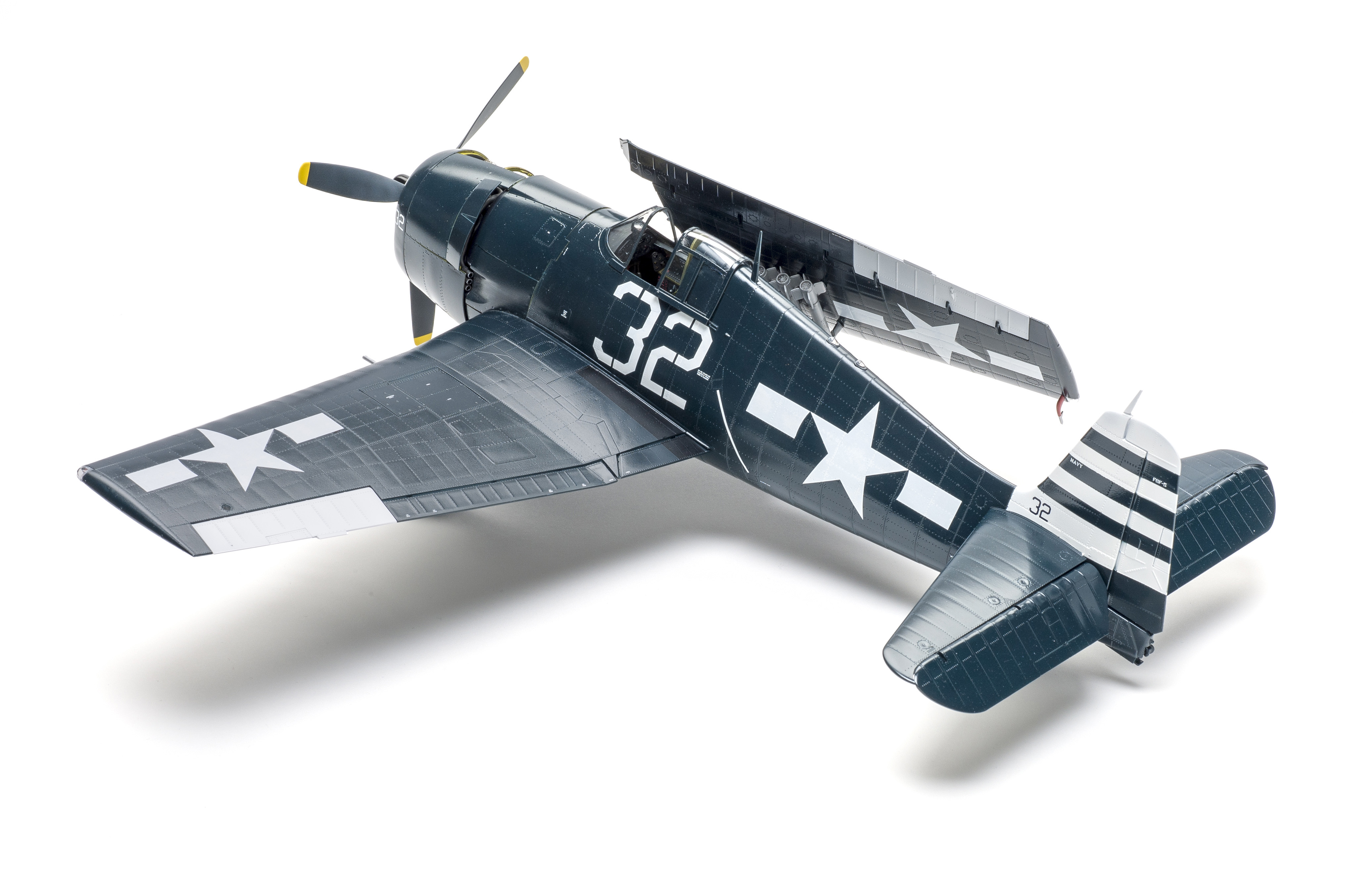 Build review of the Airfix Grumman F6F-5 Hellcat scale model