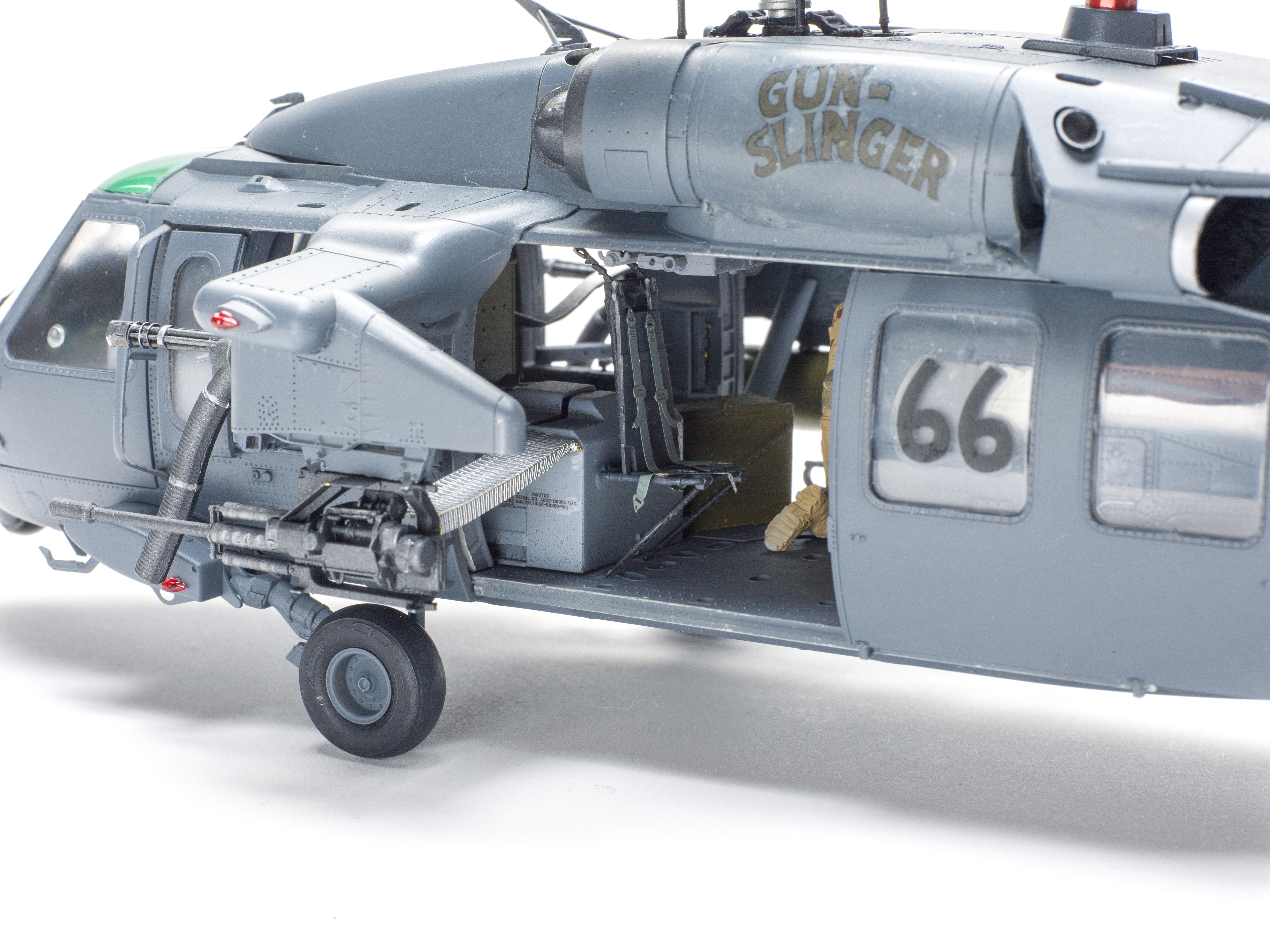 Build review of the Kitty Hawk MH-60L Black Hawk scale model kit