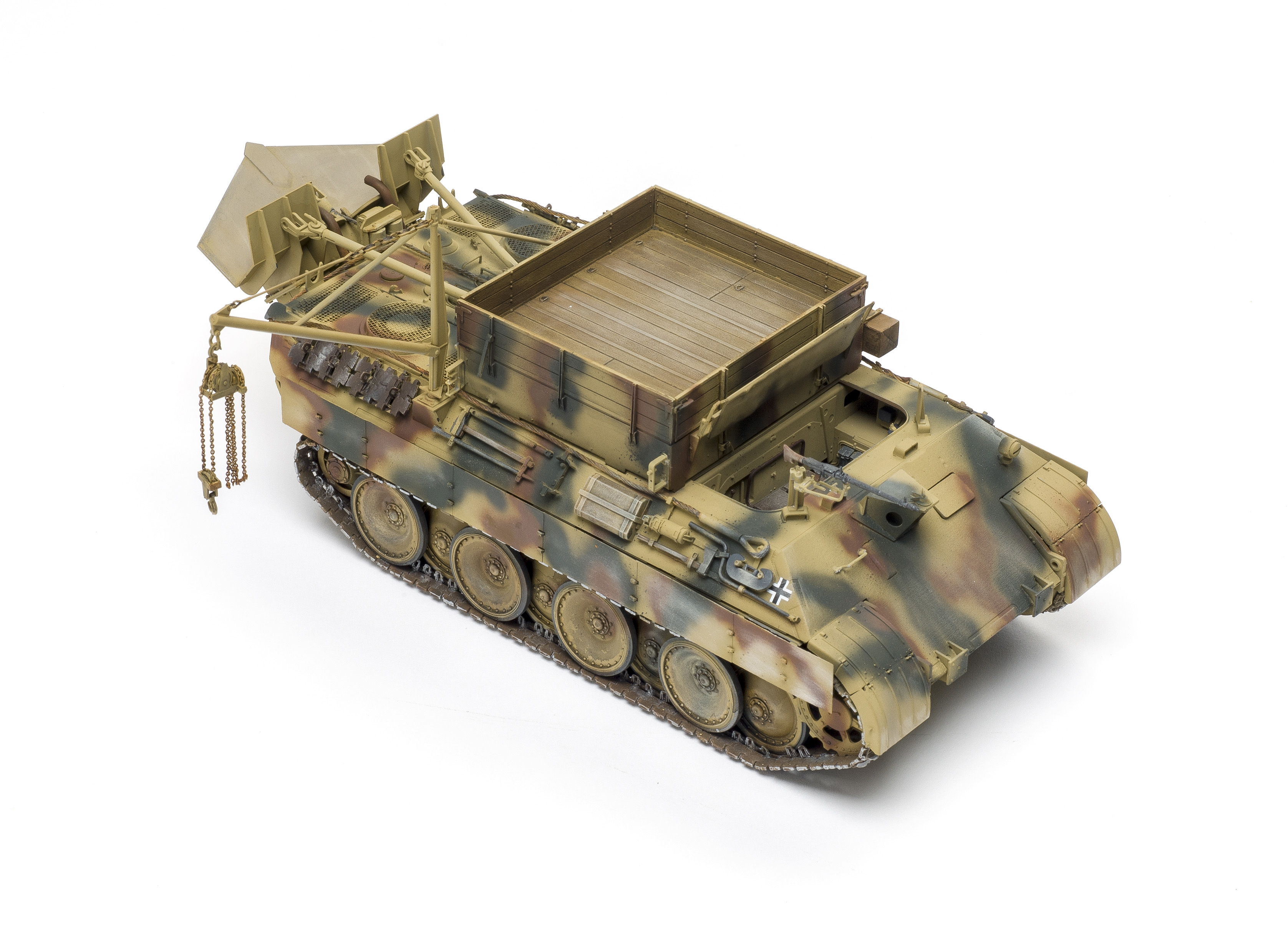 FSMWB0219_Takom_Bergepanther_03